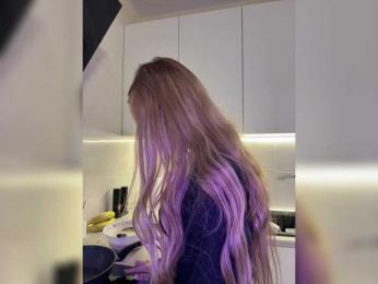 fymryn webcam bongacams model stream image