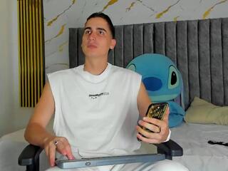 Ryan Levi webcam model stream image