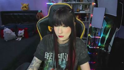 Yummypink webcam model stream image