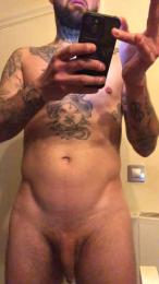 Hotmonstro webcam model stream image