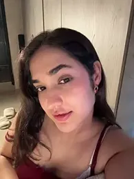 MadawiOud webcam model stream image