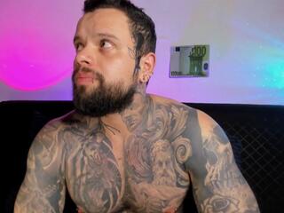 Nate Village webcam model stream image