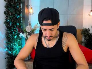 Donovan Desmond webcam model stream image