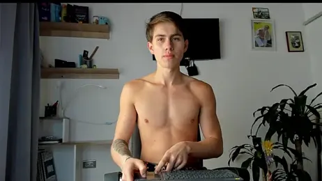 manucute_23_ webcam model stream image