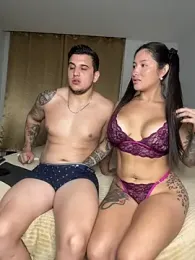 Sexandfire webcam model stream image