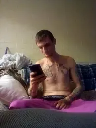 jizzyglizzy92 webcam model stream image