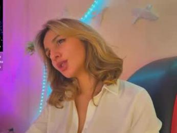 monikate_ webcam model stream image