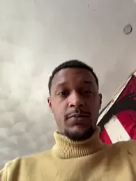 rayyymack webcam stripchat model stream image