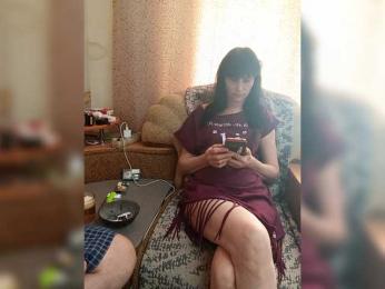 family2020 webcam model stream image