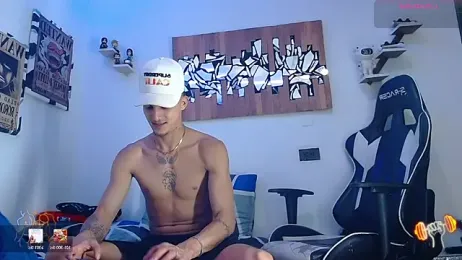 Friendsofeverything_ webcam model stream image