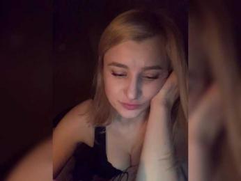 Ale4kaxx webcam model stream image