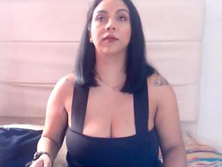 Tefany Snow webcam model stream image