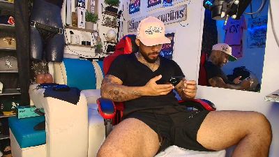 Leenar_key webcam model stream image