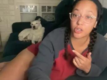 dreamyriri webcam model stream image