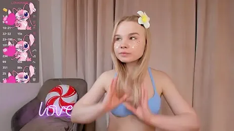 OdetteHarwick webcam stripchat model stream image