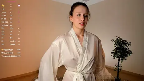 LachelleFrommer webcam model stream image