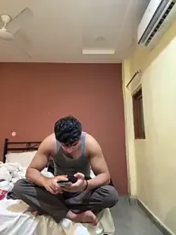 Vihaaanfucks webcam stripchat model stream image