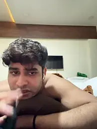 Vihaaanfucks webcam stripchat model stream image