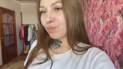 YevetteNeja webcam model stream image