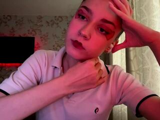 Ardelle Kutchie webcam model stream image