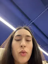 Holly_Play webcam stripchat model stream image