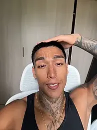 sendfer webcam stripchat model stream image