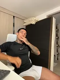 sendfer webcam stripchat model stream image