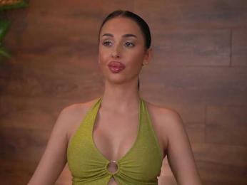 KairaAndrews webcam bongacams model stream image