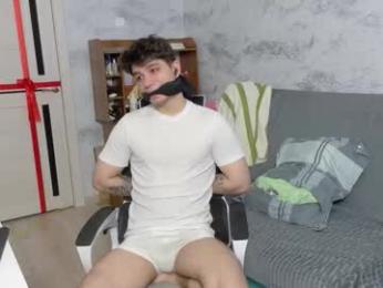 rik_and webcam model stream image