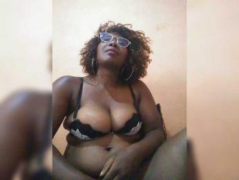 Applechocolate webcam bongacams model stream image