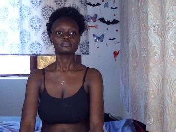 Queen-of-Bees webcam bongacams model stream image