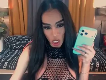 VeshtidaTS webcam model stream image