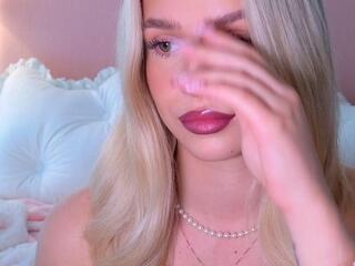 Maci Reynolds webcam model stream image