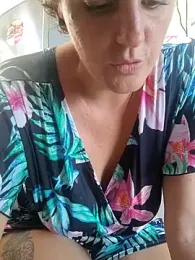 emiliemilf webcam model stream image