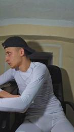 BigElfo webcam model stream image