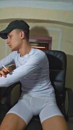 BigElfo webcam model stream image