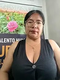 __valentina18 webcam stripchat model stream image