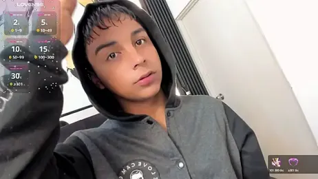 Seductivo_jr webcam stripchat model stream image