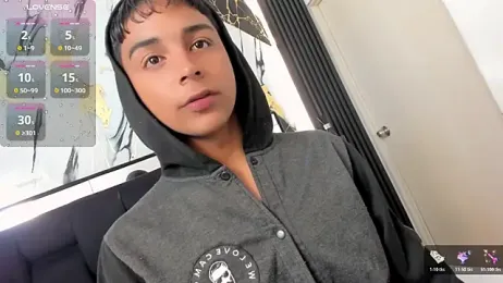 Seductivo_jr webcam stripchat model stream image