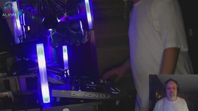 1st_omen webcam cam4 model stream image