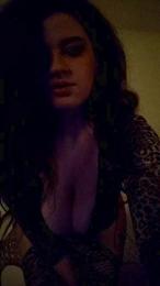 Aliss2001 webcam cam4 model stream image