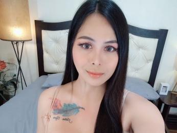SavannaAkisha webcam model stream image