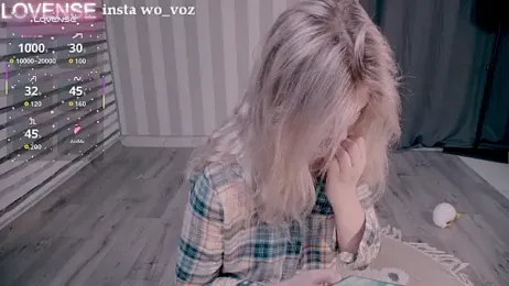 Careful_i_bite webcam model stream image