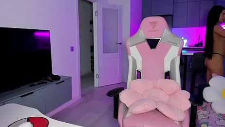 wow_lovie webcam model stream image