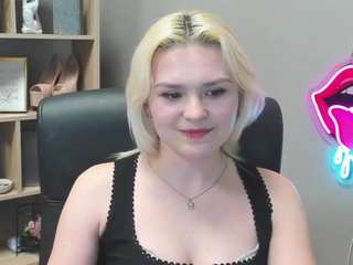 sweetlilyxo webcam camsoda model stream image