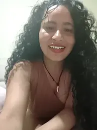 Yaya_watson webcam stripchat model stream image