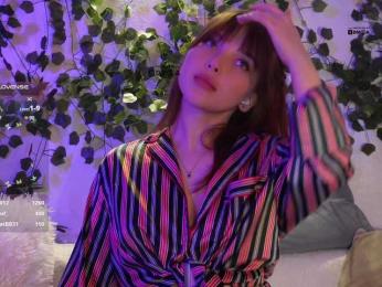 _Q_ webcam bongacams model stream image