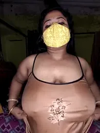 Smile-quien webcam model stream image