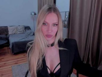 ToxicBlonde webcam model stream image