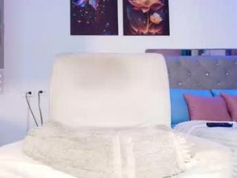 goldenhugecocktss webcam model stream image